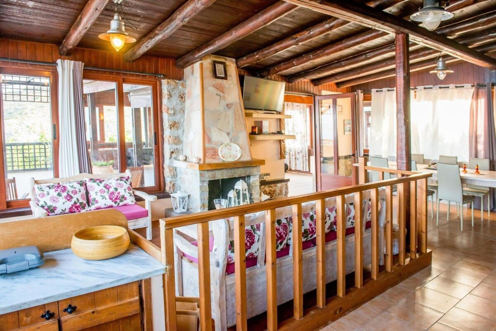 Villa Akrolithos With Private Pool Chania  Ngoại thất bức ảnh